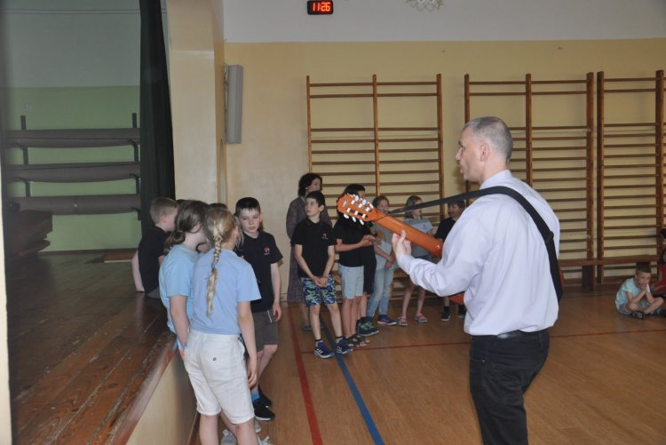 07.06.2022_Przedszkolaki w naszej szkole.