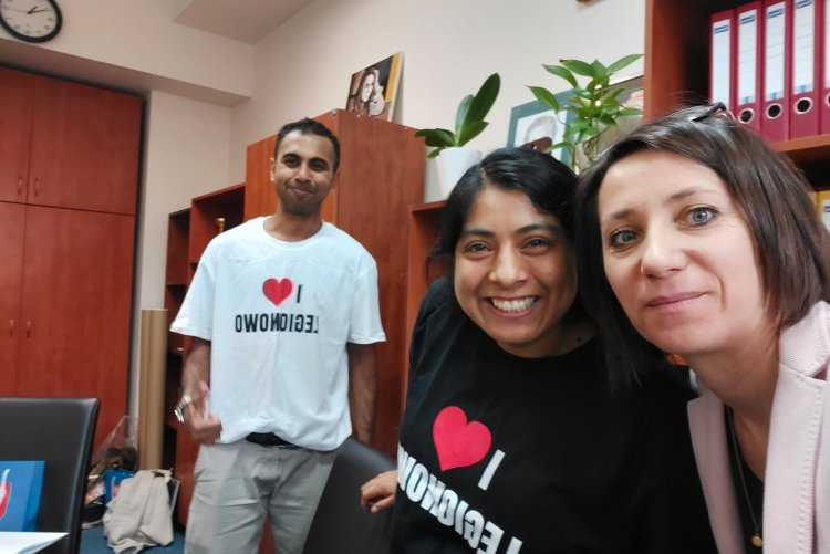 VOLUNTEERS: Carmen from Peru, Szaku from Sri Lanka and Yura from Belarus