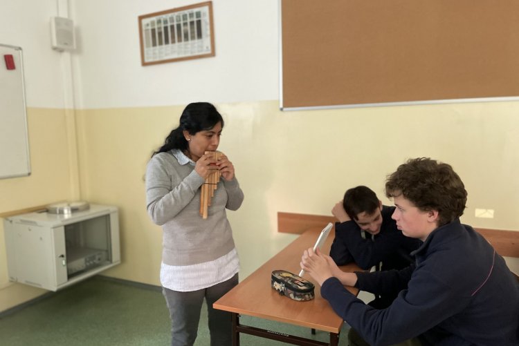 VOLUNTEERS: Carmen from Peru, Szaku from Sri Lanka and Yura from Belarus